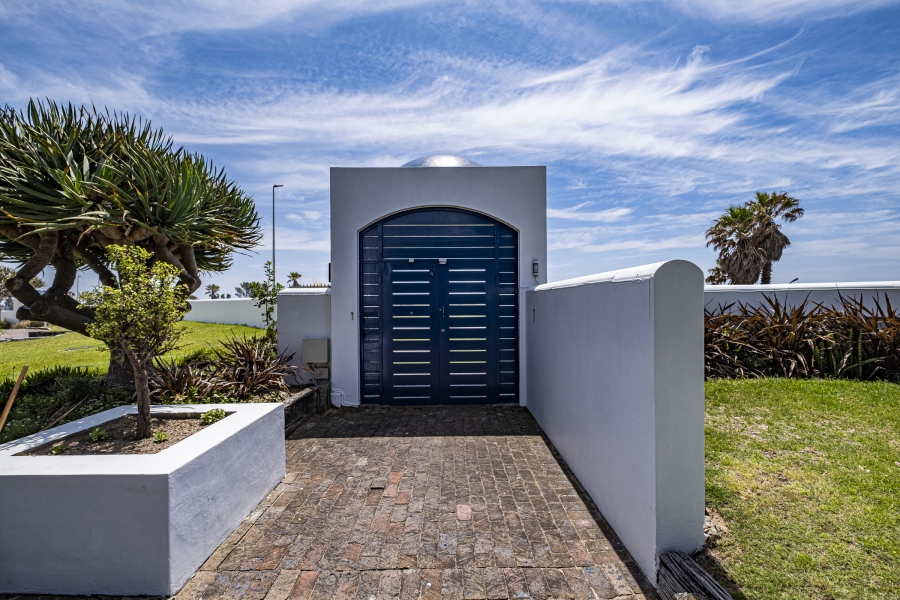 3 Bedroom Property for Sale in Summerstrand Eastern Cape